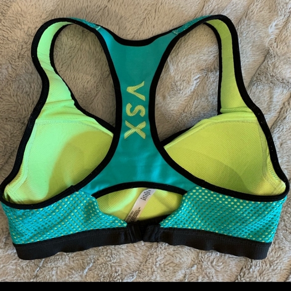 Victoria Secret Sports Bra - Picture 4 of 6